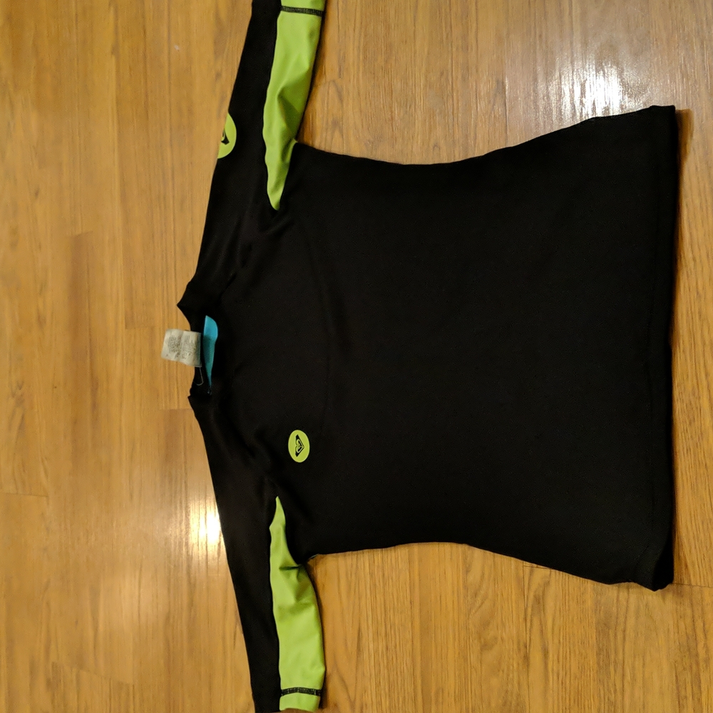 Roxy rash guard rashguard Shirt size 6